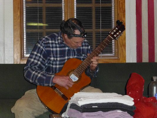Movie:  Barry J plays classical guitar in the IG Bunkhouse, 7.5mb, Day 2
